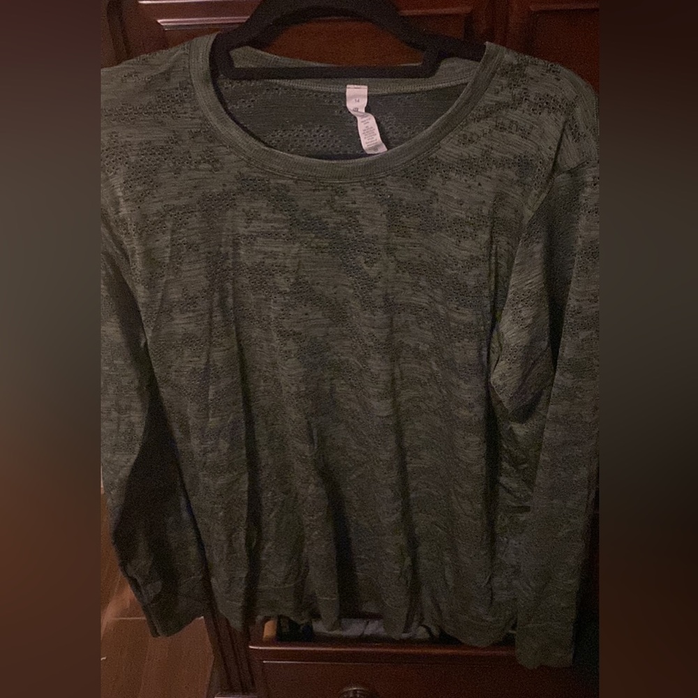 Lululemon long sleeve
